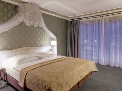Wyndham Garden Hotel 4*